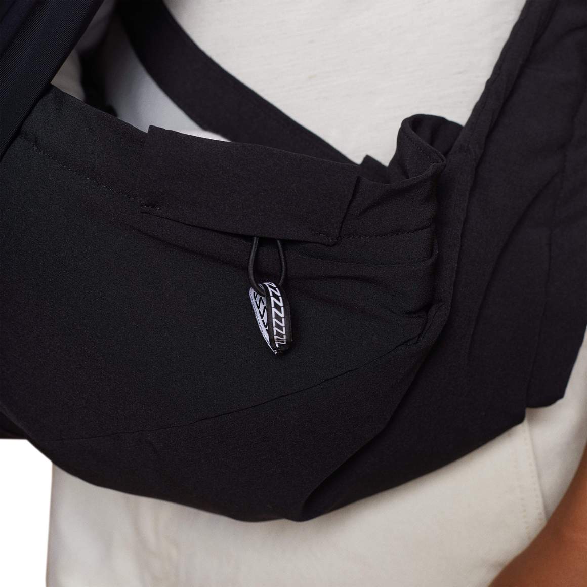 izzzi Baby Carrier - Coal - IZZU01
