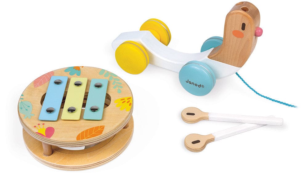 Janod Pure Pull-Along Snail - J05159