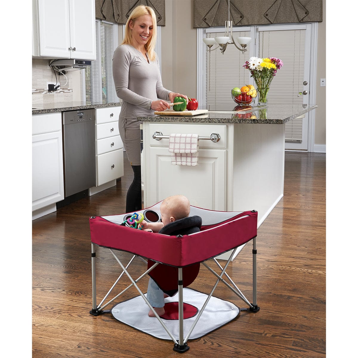 KidCo Go-Pod Plus in Cranberry - P7100