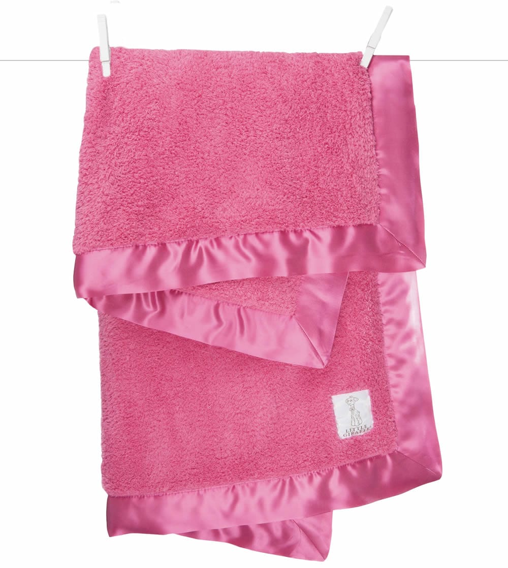 Little Giraffe Chenille Blanket in Raspberry