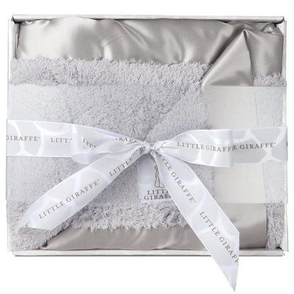 Little Giraffe Chenille Blanket in Silver