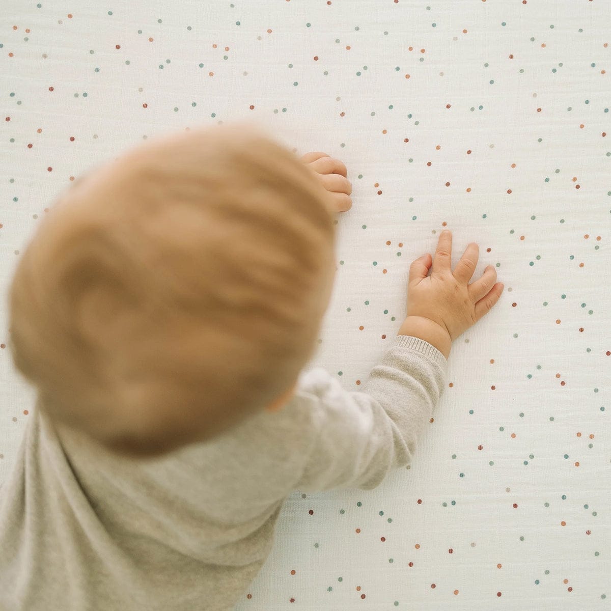 Little Unicorn Cotton Muslin Crib Sheet - Dots - UN0083