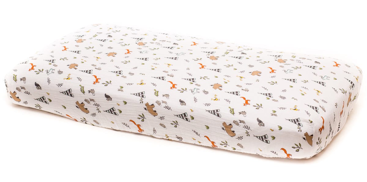 Little Unicorn Cotton Muslin Fitted Sheet - Forest Friends - UN0004