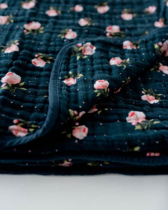 Little Unicorn Cotton Muslin Quilt - Midnight Rose - UB0241