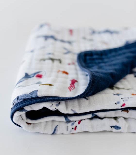 Little Unicorn Cotton Muslin Quilt - Shark - UB0242