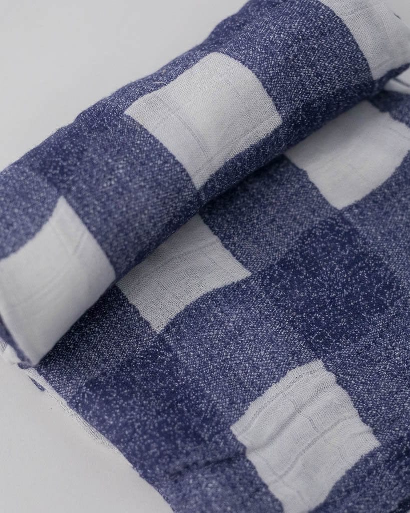 Little Unicorn Deluxe Muslin Swaddle - Blue Plaid - UB0533