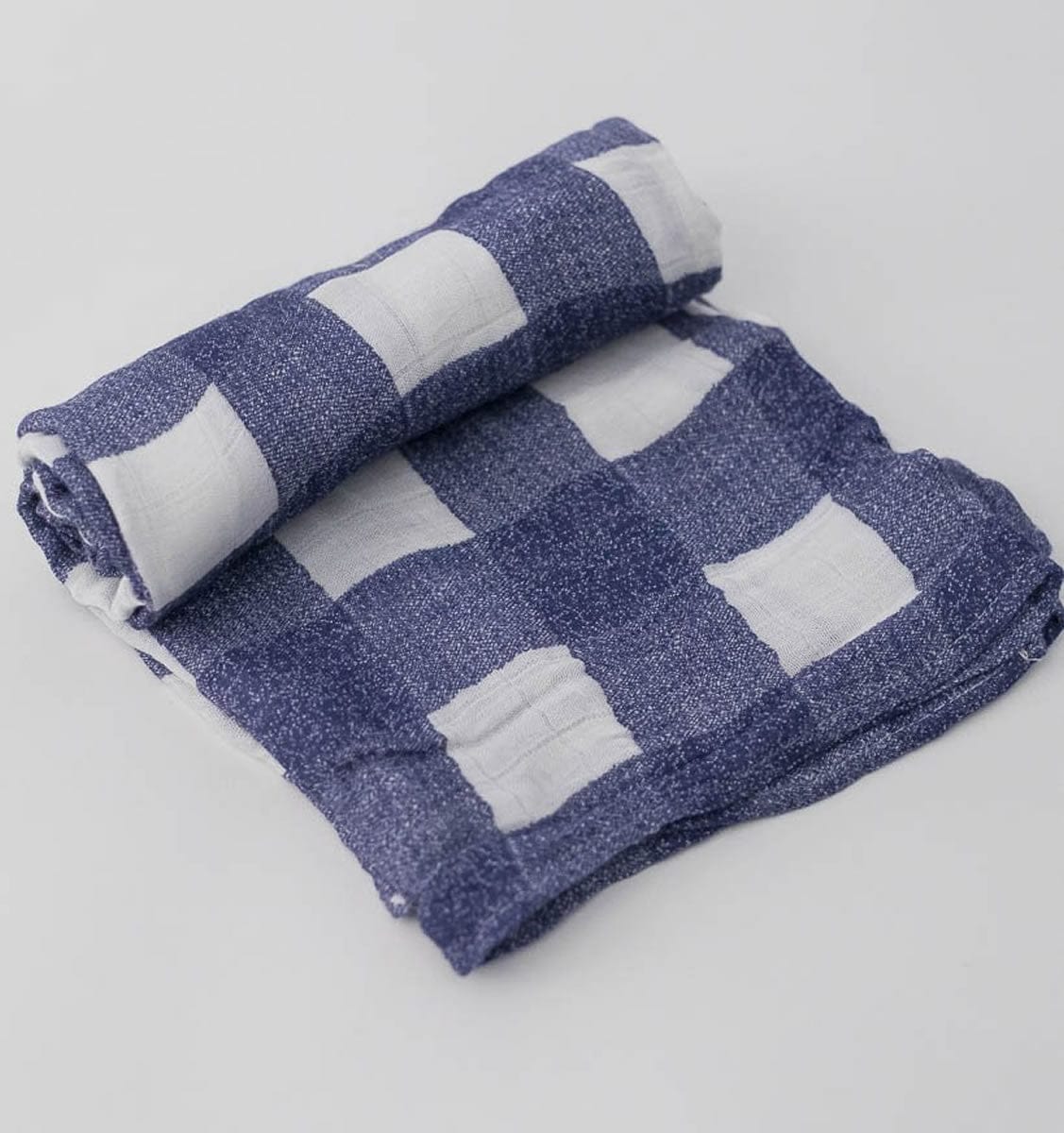 Little Unicorn Deluxe Muslin Swaddle - Blue Plaid - UB0533