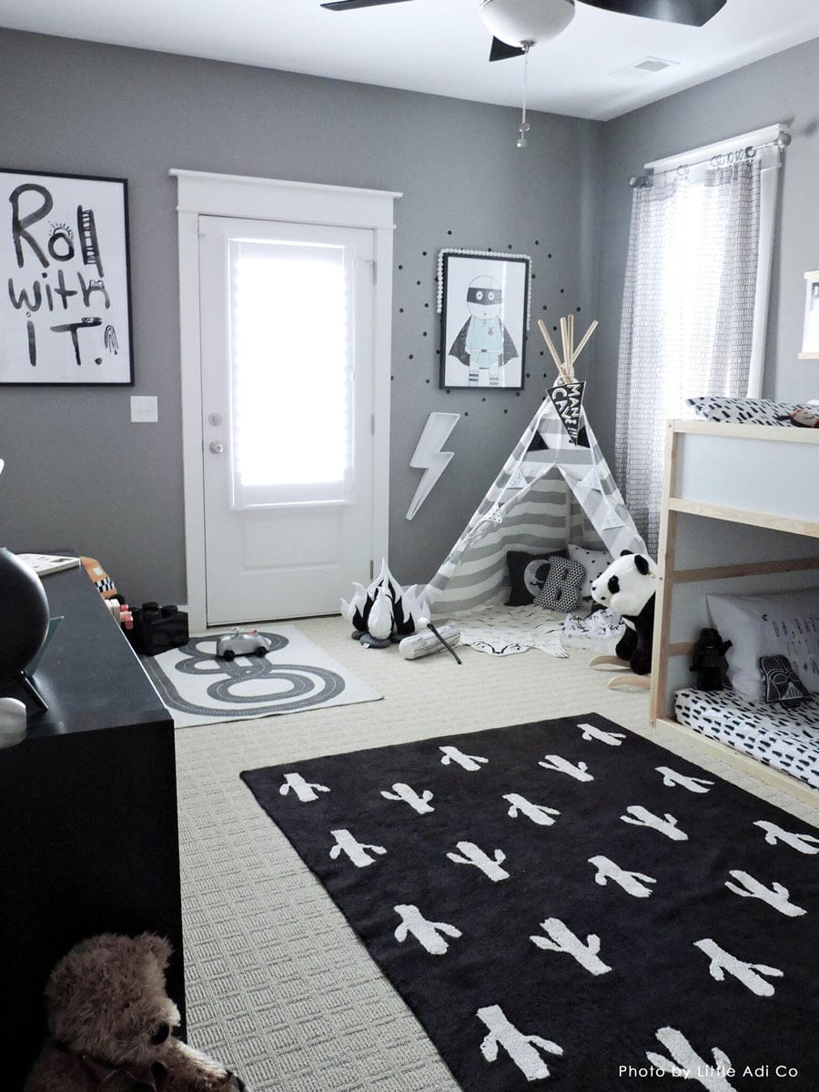 Lorena Canals Cactus Stamp Rug (4' 8" x 6' 7") - C-BW-CACTUS