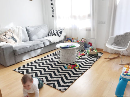 Lorena Canals Zig Zag Rug (4' 8" x 6' 7") - C-BW-ZIGZAG