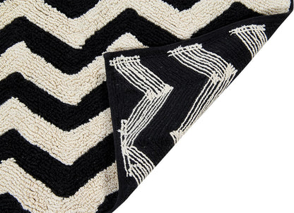 Lorena Canals Zig Zag Rug (4' 8" x 6' 7") - C-BW-ZIGZAG