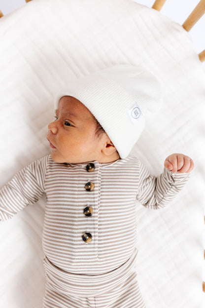 Lou Lou & Company Beanie with Pom - Ivory, Infant (0-6 MO)