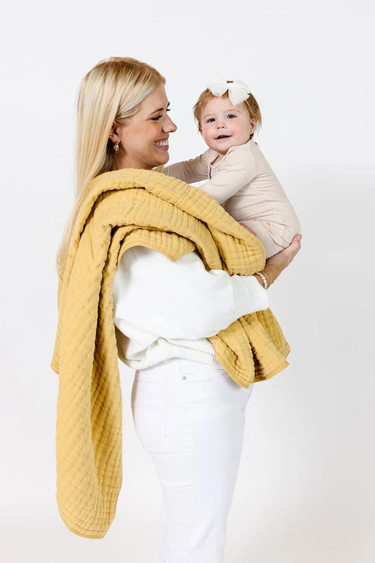 Lou Lou & Company Cloud Muslin Quilt - Honey, Large - 20995