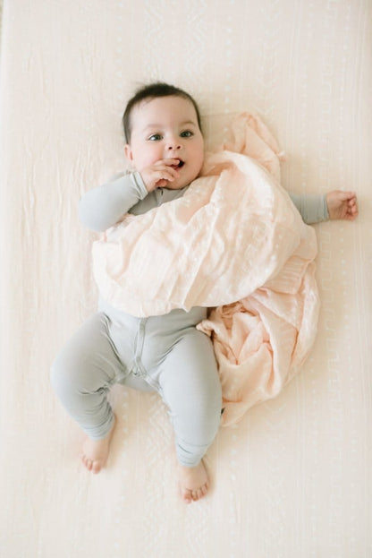 Loulou Lollipop Luxe Muslin Swaddle - Pink Mudcloth - SWMUDPK