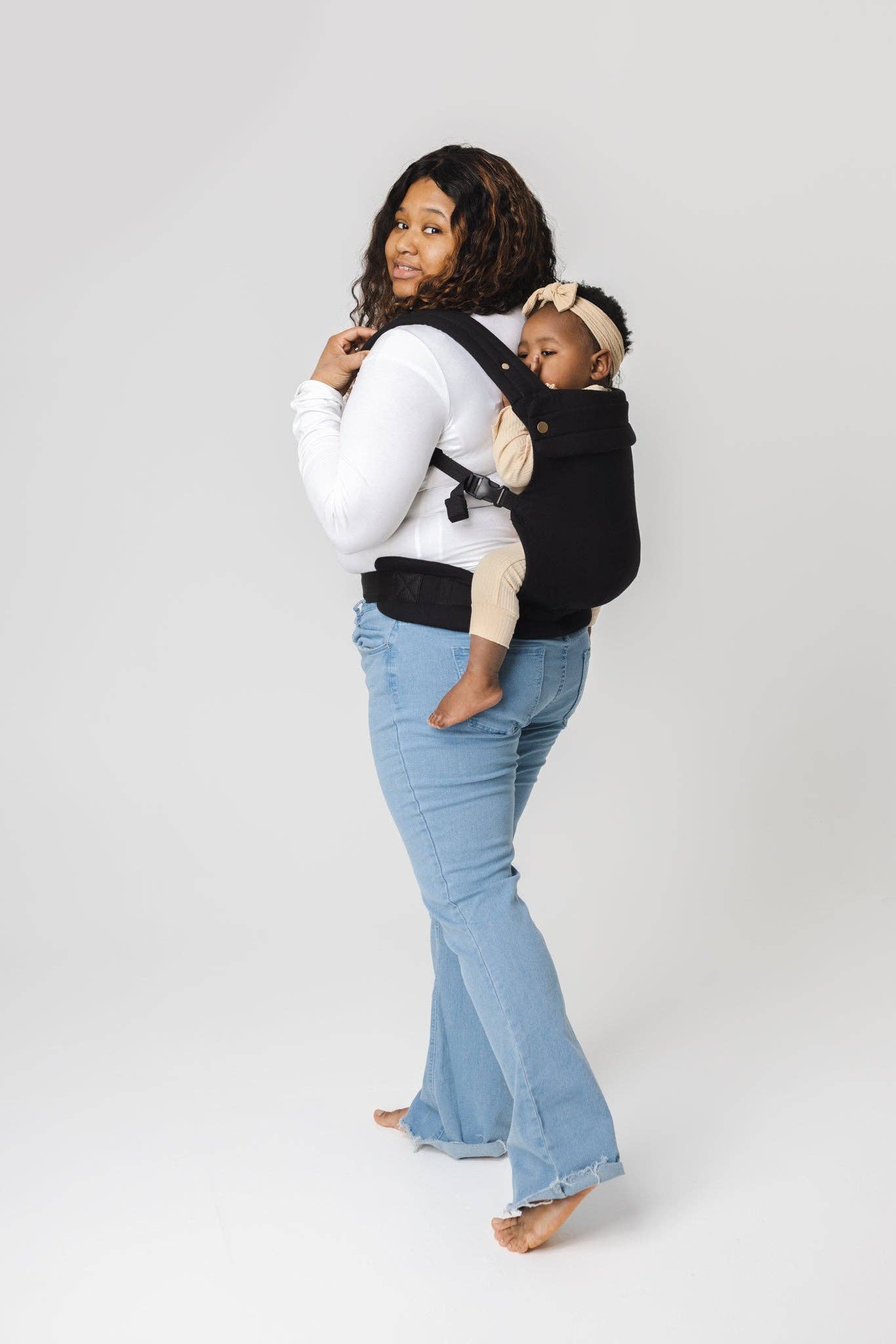 Mabē Monarch Carrier - Ebony - MON-00-1030