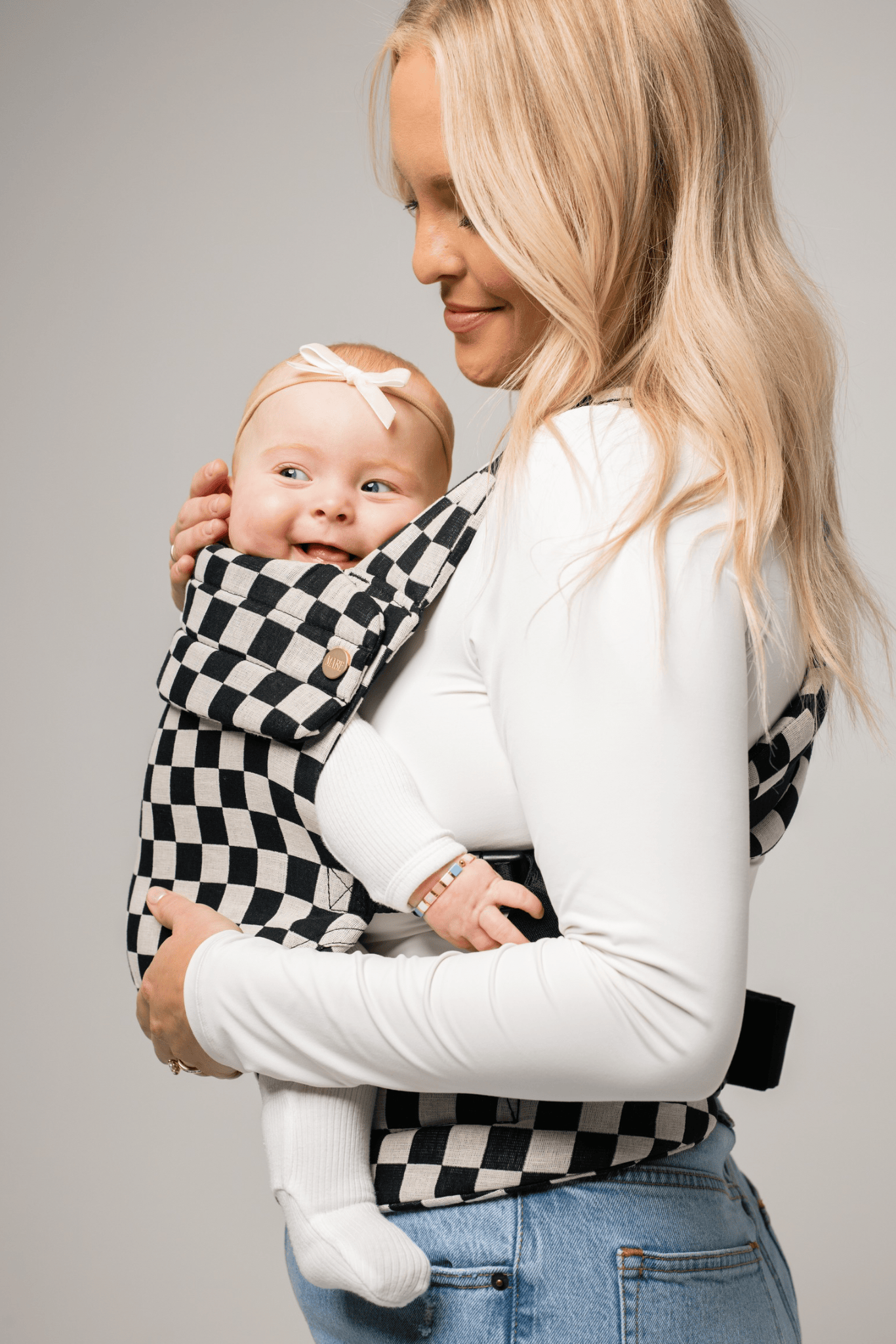 Mabē Monarch Carrier - Ebony Check - MON-00-2020