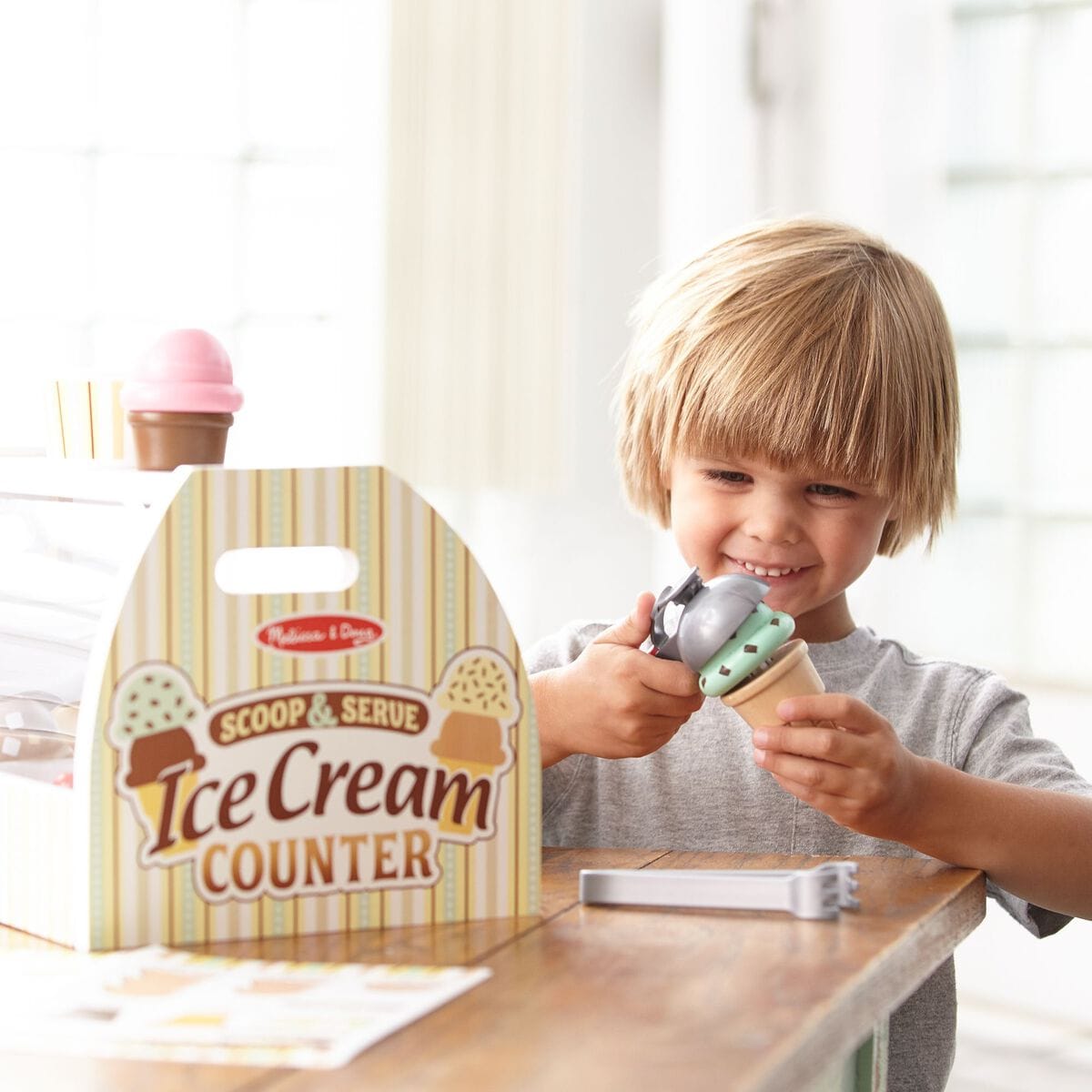 Melissa & Doug Scoop & Serve Ice Cream Counter - 9286