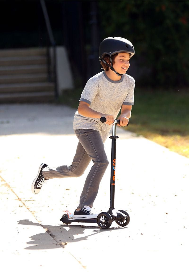 Micro Kickboard Maxi Deluxe Scooter - Indigo - MMD071