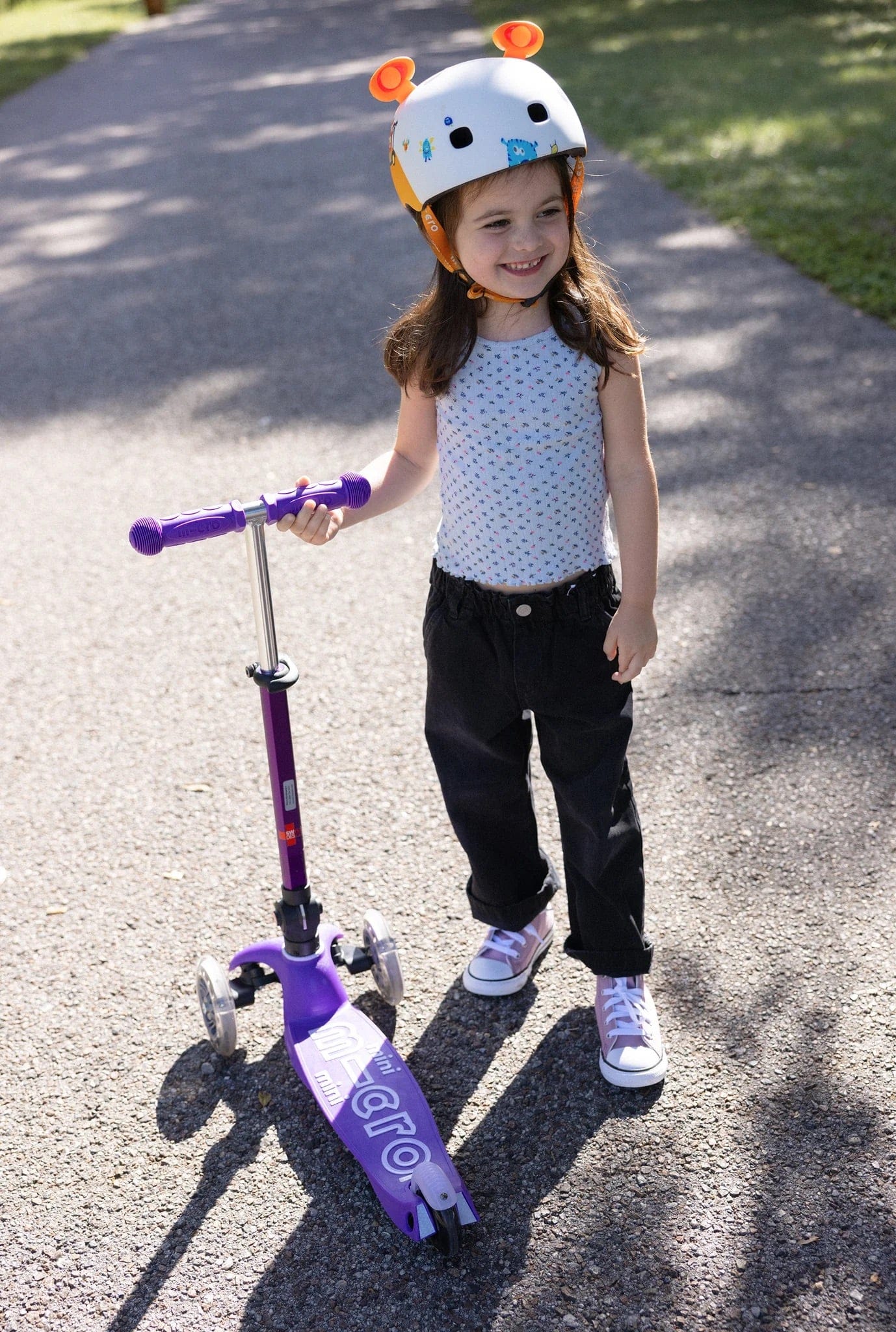 Micro Kickboard Micro Mini Deluxe Foldable LED Scooter - Purple