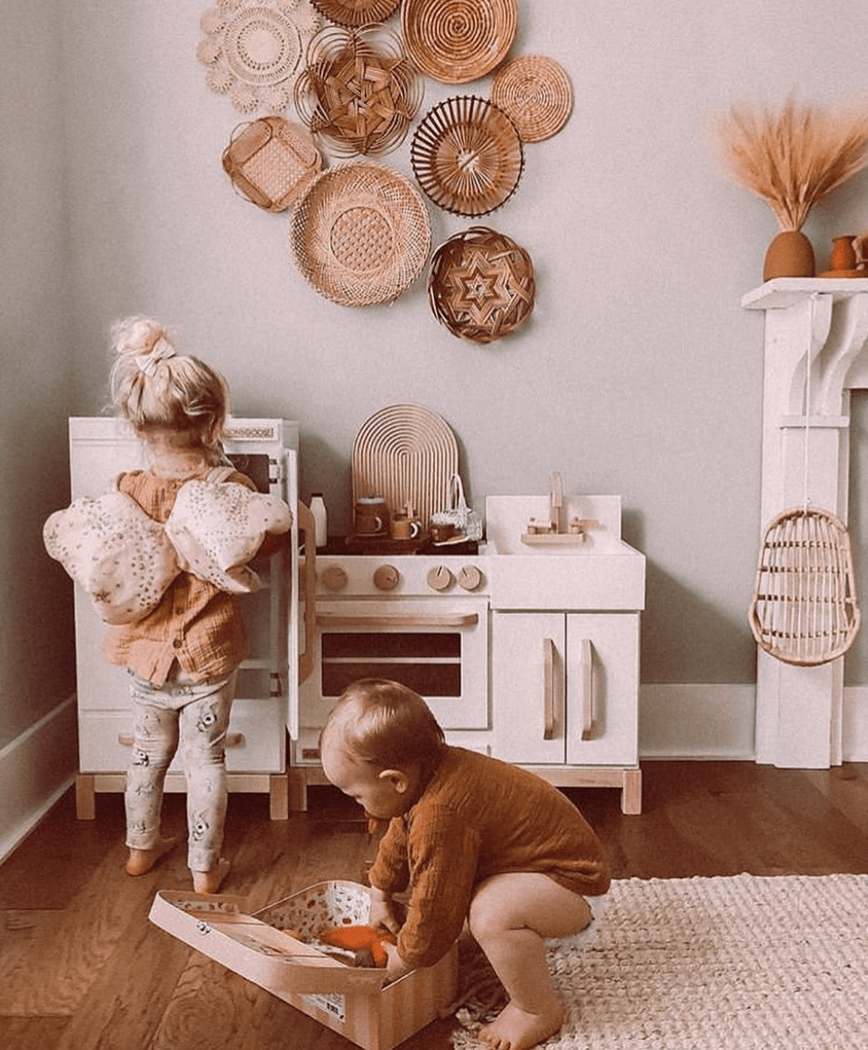 Milton & Goose Essential Play Kitchen - White - White-KIT-E-WH