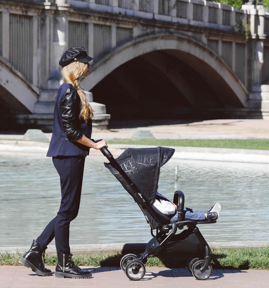 Mima Zigi 3G Compact Stroller - Ebony - A331112