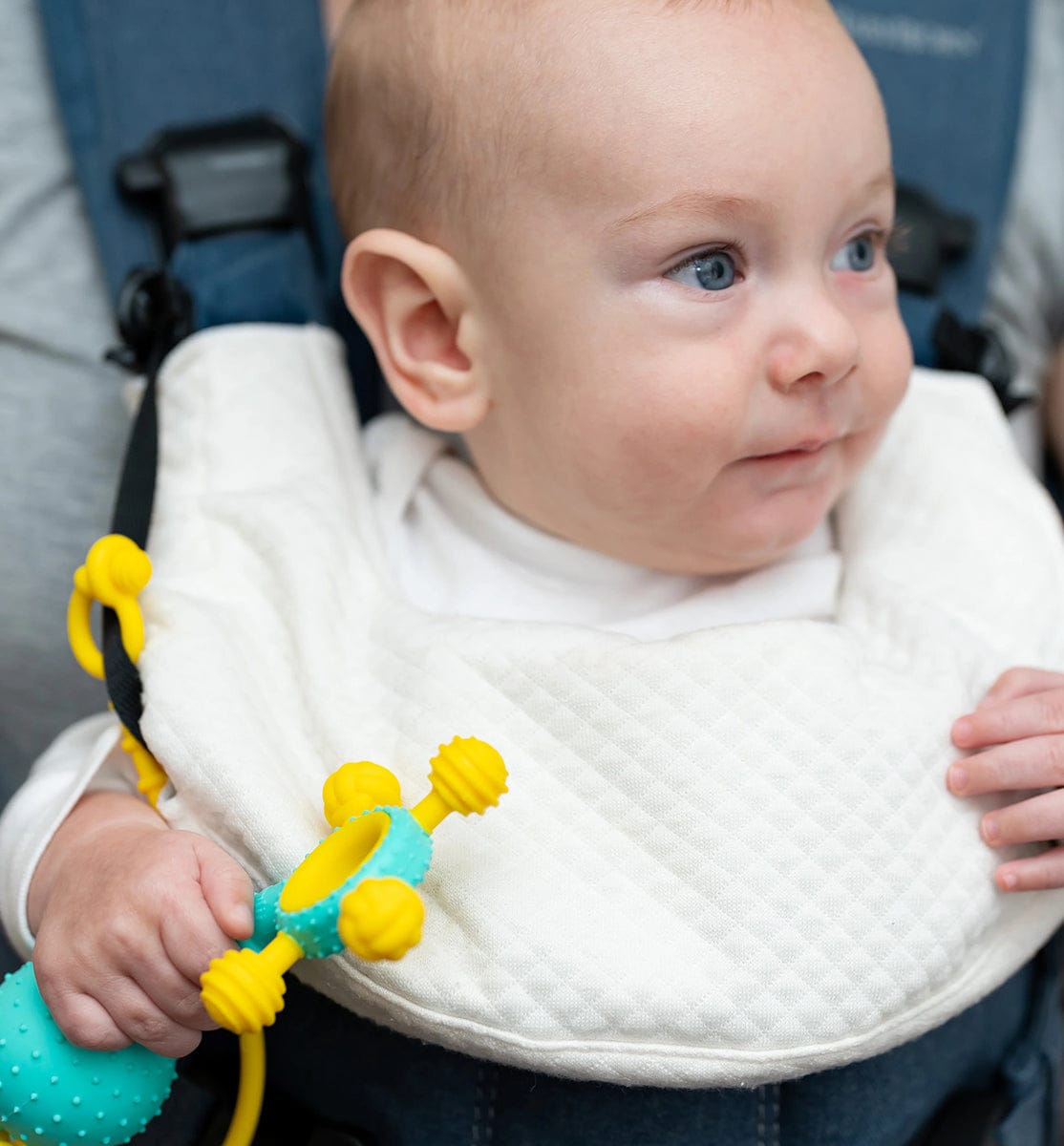 Mobi Gumlii Sensory Teether + Rattle - GUM1