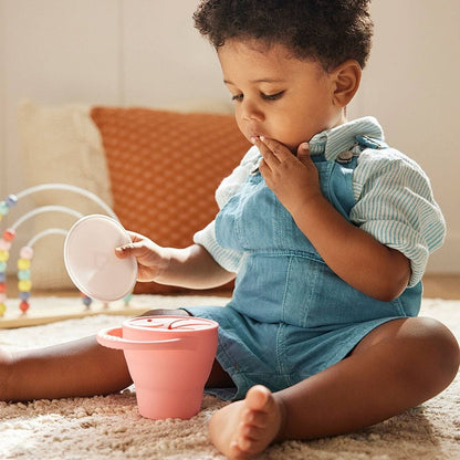 Munchkin C'est Silicone Snack Catcher with Lid - Coral - 38077P
