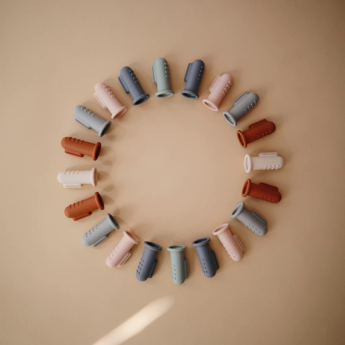 Mushie Finger Toothbrush Set - Clay / Shifting Sand - MFT-402