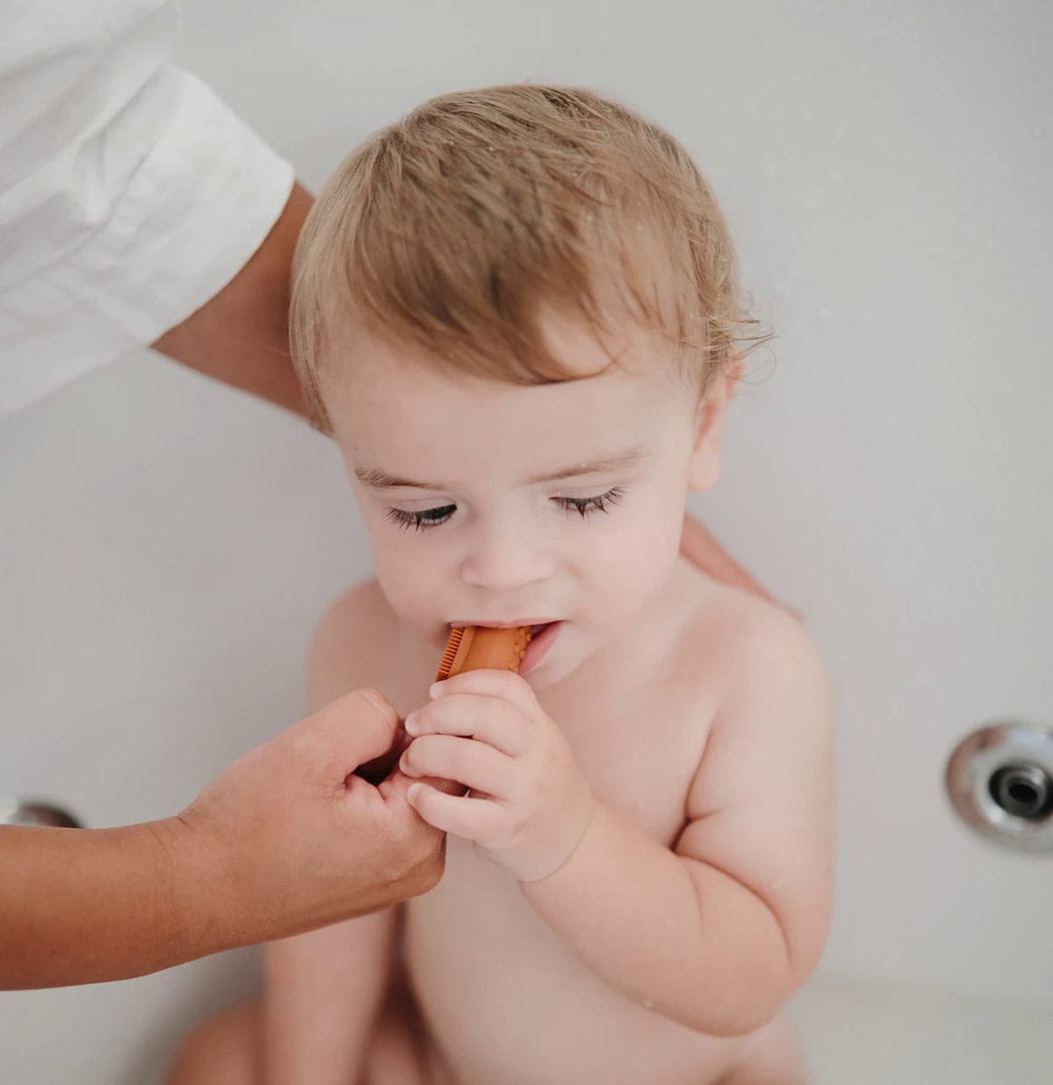 Mushie Finger Toothbrush Set - Clay / Shifting Sand - MFT-402