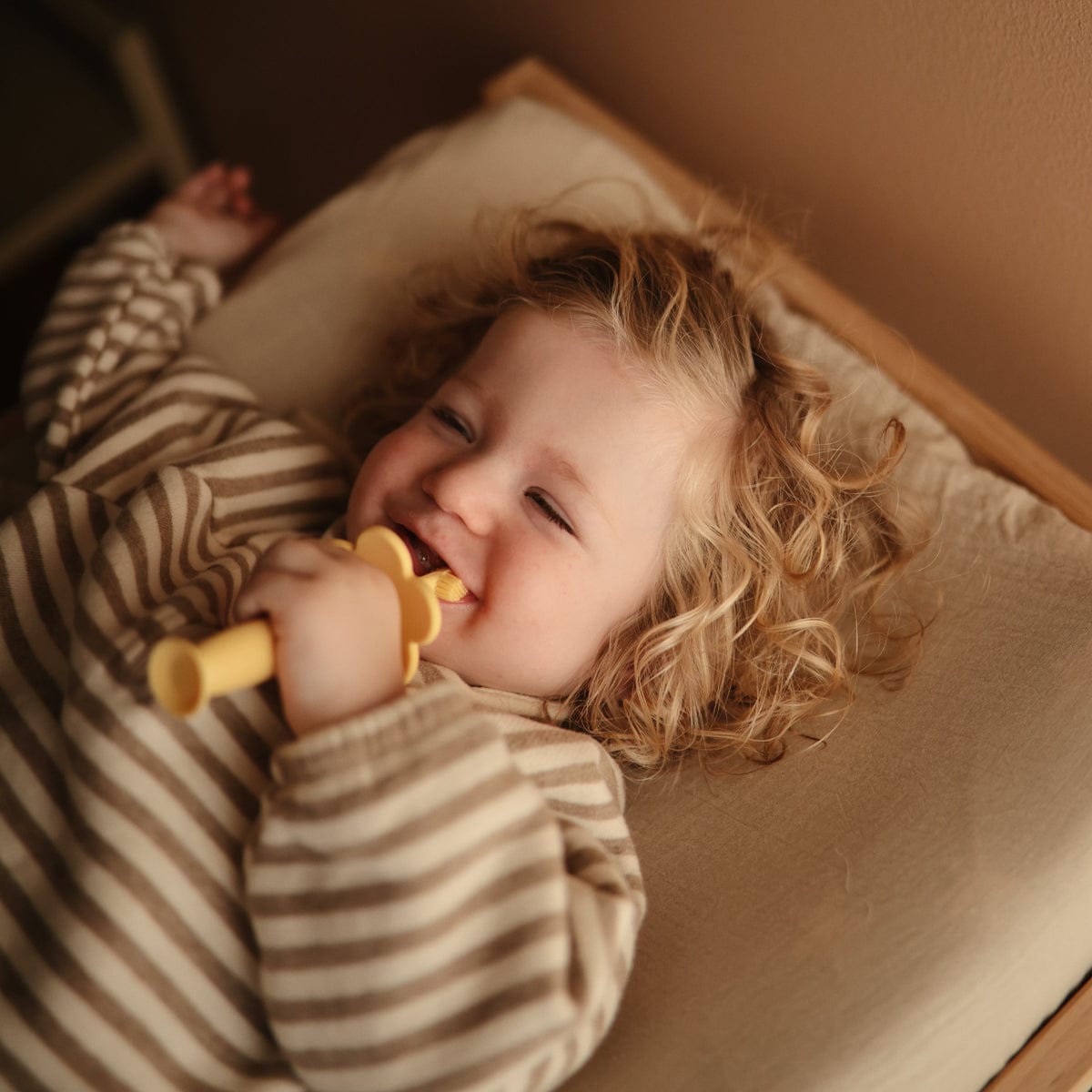 Mushie Flower Training Toothbrush - Daffodil - MFTT-1002