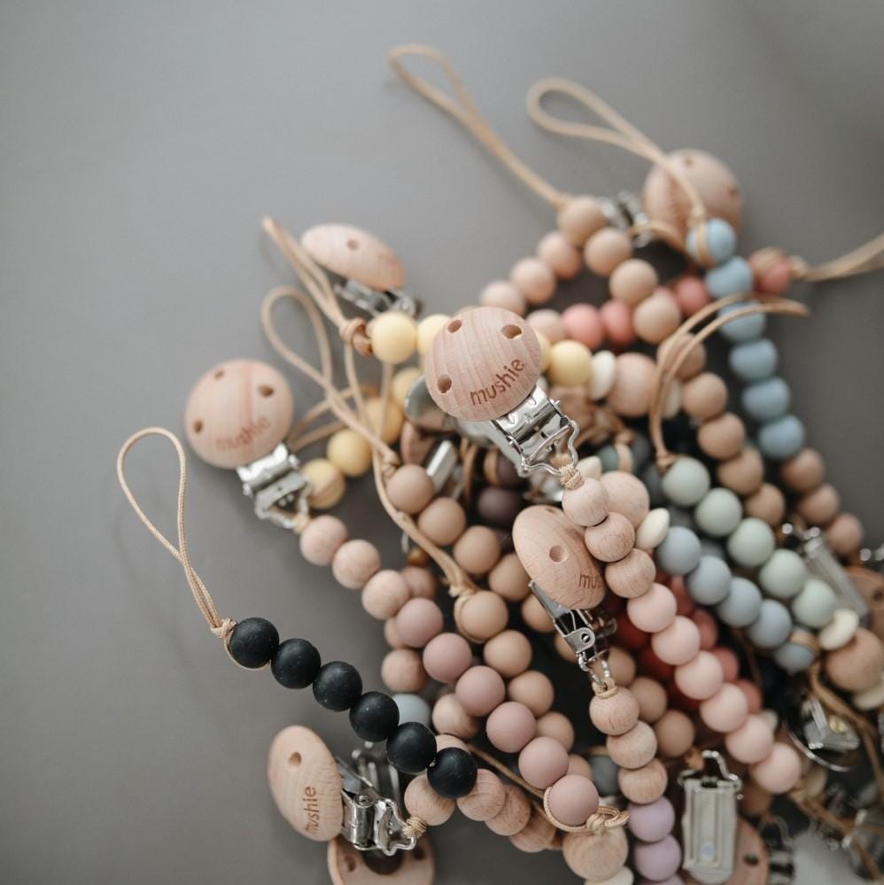 Mushie Pacifier Clip Cleo - Wood - MPC-30180