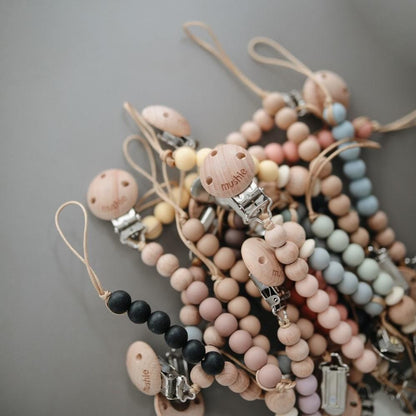 Mushie Pacifier Clip Cleo - Wood - MPC-30180