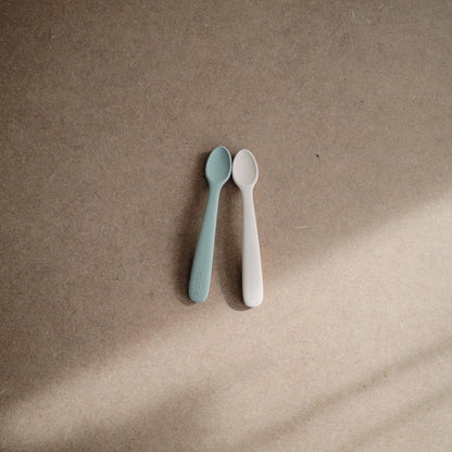 Mushie Silicone Feeding Spoon - Cambridge Blue / Shifting Sand - MSS-203