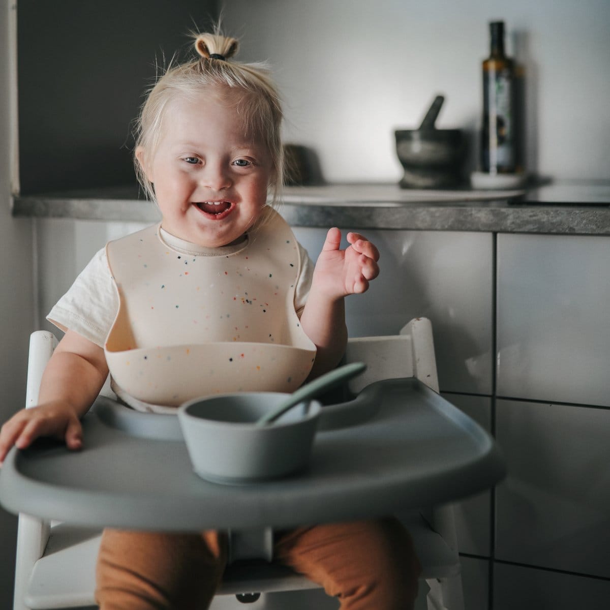 Mushie Silicone Feeding Spoon - Dried Thyme / Natural - MSS-201