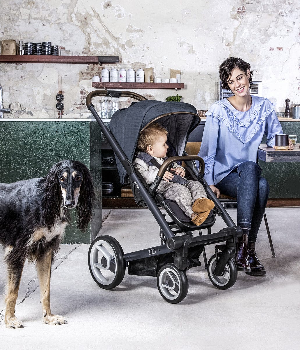 Mutsy Igo Stroller, Urban Collection - Black/White & Blue - IGOBUNW&B