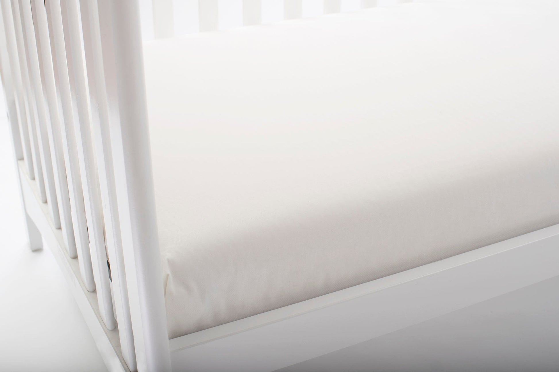 Naturepedic MC34 No-Compromise 2 Stage Lightweight Organic Classic Crib Mattress - MC34