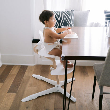 Nomi Highchair - White/Walnut - 18-2101014