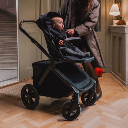 Nuna DEMI icon Stroller + PIPA aire Infant Car Seat Travel System - Caviar - ST22901CCR-CF18500CCR