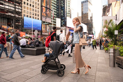 Nuna TRIV Next Compact Stroller - Caviar / Chocolate - ST16621CCR
