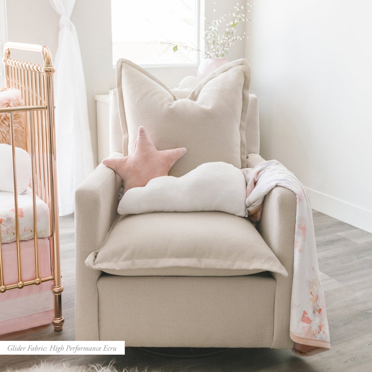 Oilo Nola Swivel Glider -