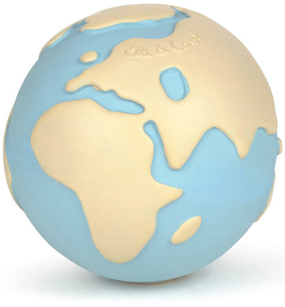 Oli & Carol Earthy the World Ball - 4980