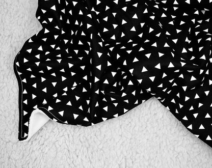 Olli + Lime Blanket - Triangle - BLBLTB15
