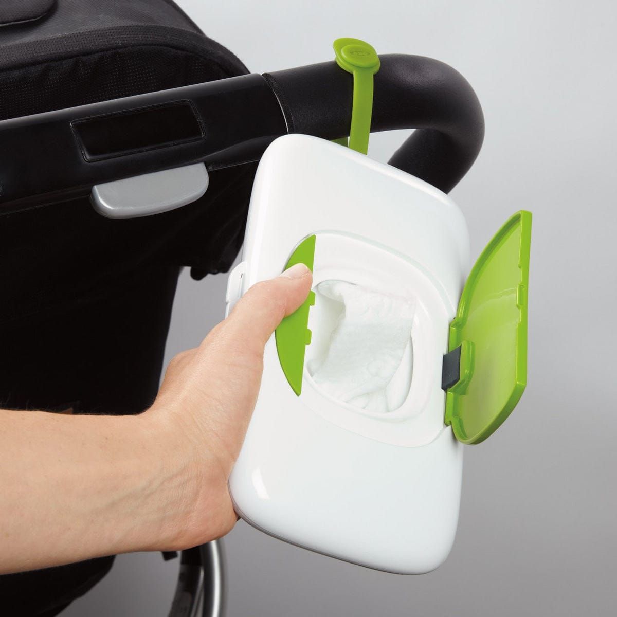 OXO Tot On-the-Go Wipes Dispenser - Green - 63104900