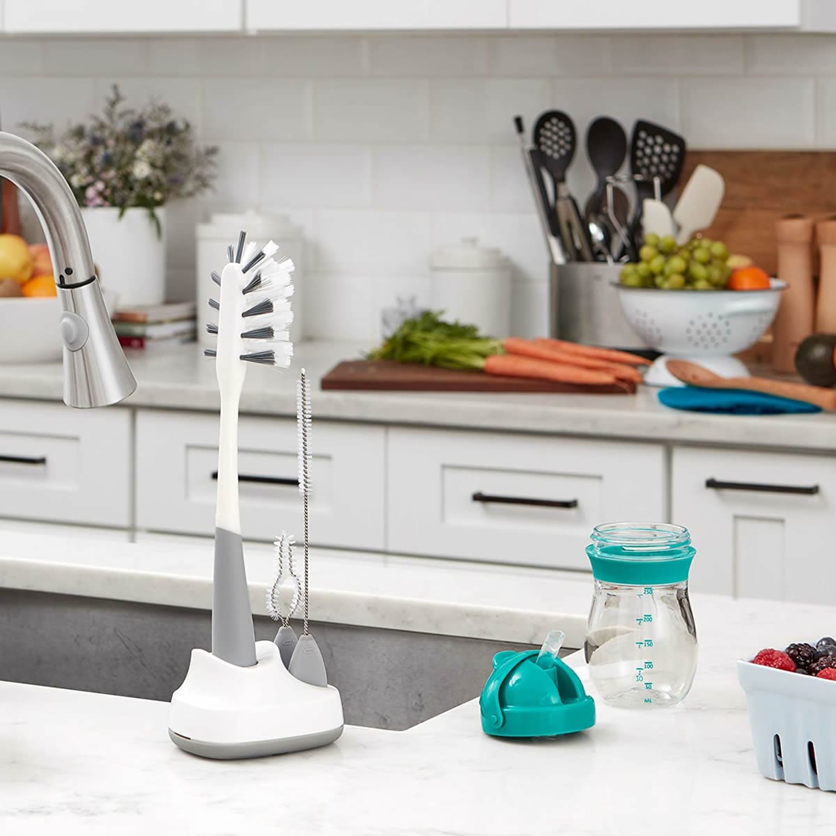 OXO Tot Water Bottle & Straw Cup Cleaning Set - 62116600