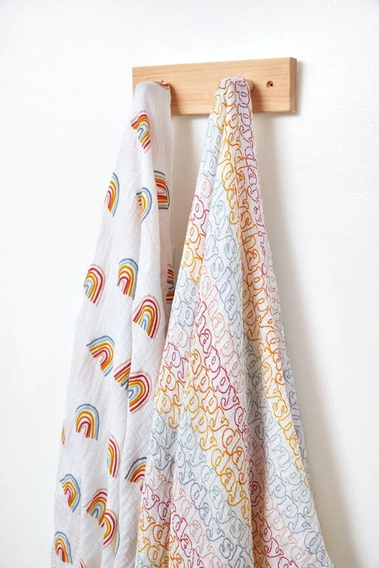 Petit Pehr Organic Swaddle - Rainbows - RBWSW
