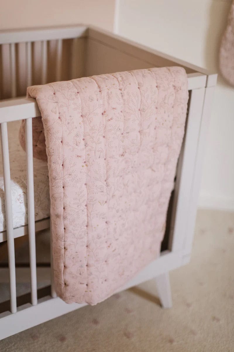 Petit Pehr Quilted Chambray Blanket - Secret Garden - N103144