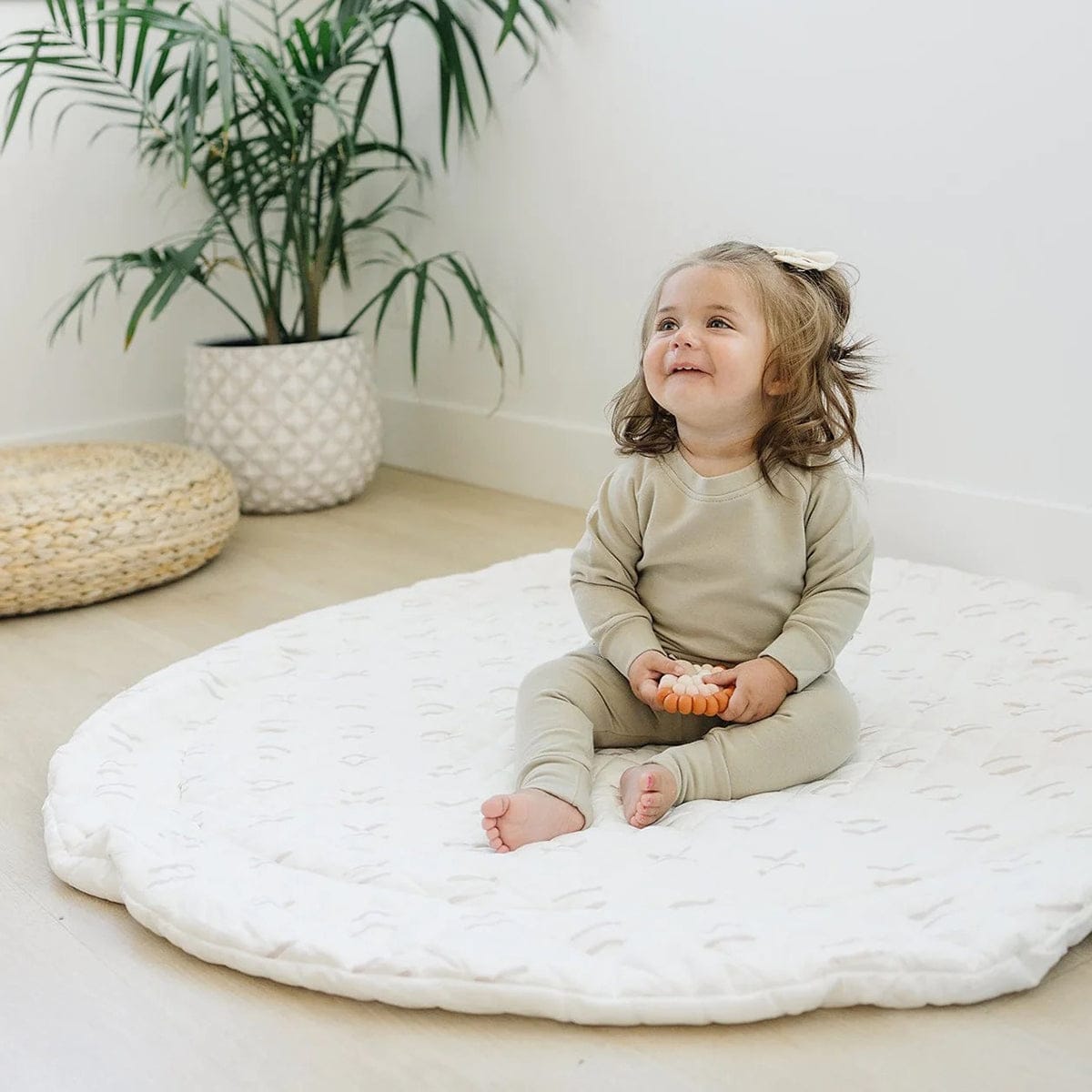 Poppyseed Play Extra Padded Round Play Mat - Neutral Lines - 8.50051E+11