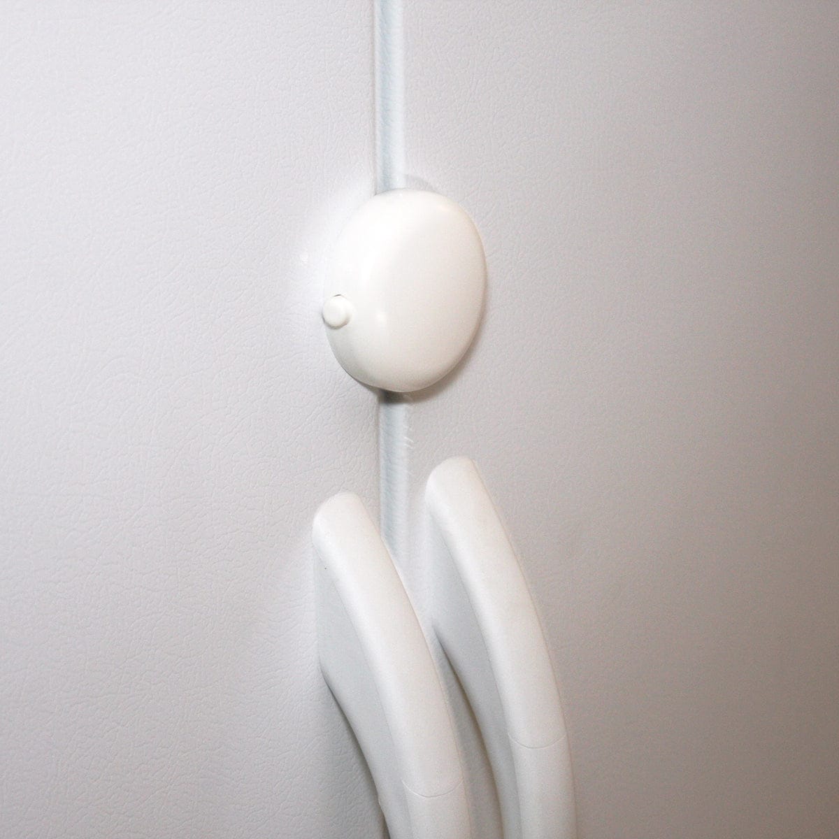 Qdos Adhesive Fridge/Freezer Lock - White - 17-10005