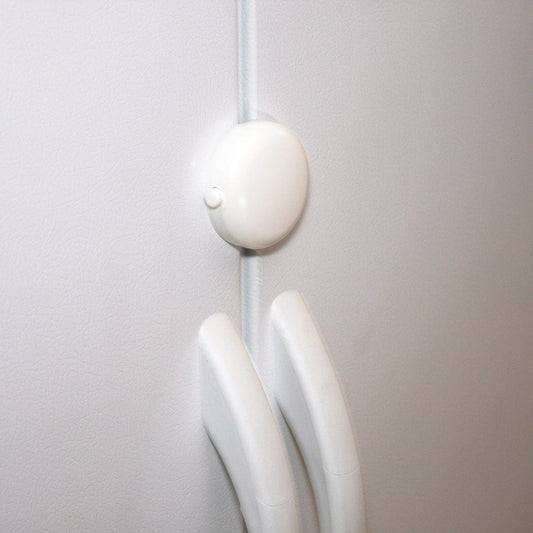 Qdos Adhesive Fridge/Freezer Lock - White - 17-10005