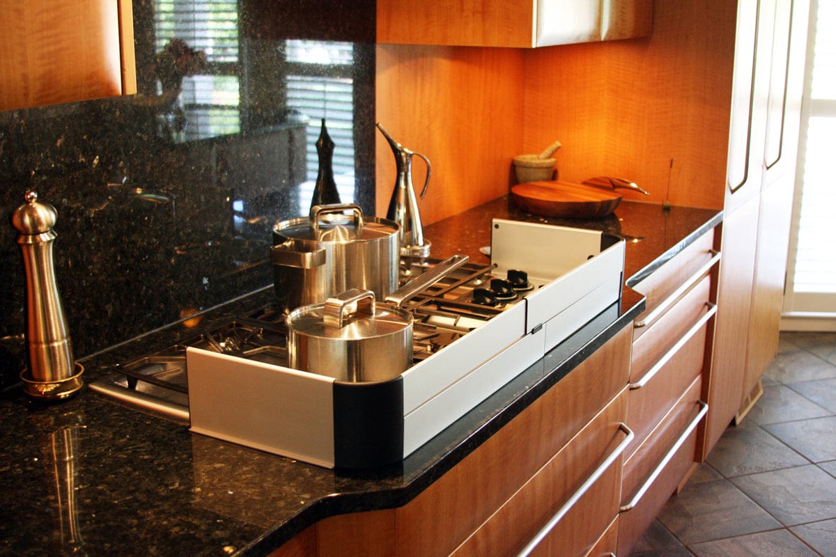 Qdos Adhesive Stove Guard - 17-11007