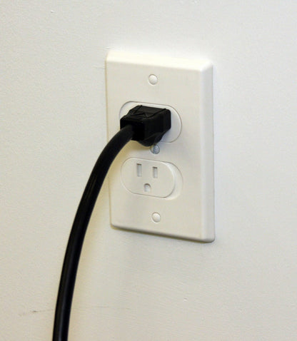 Qdos Universal Self-Closing Outlet Cover - White - 17-11005